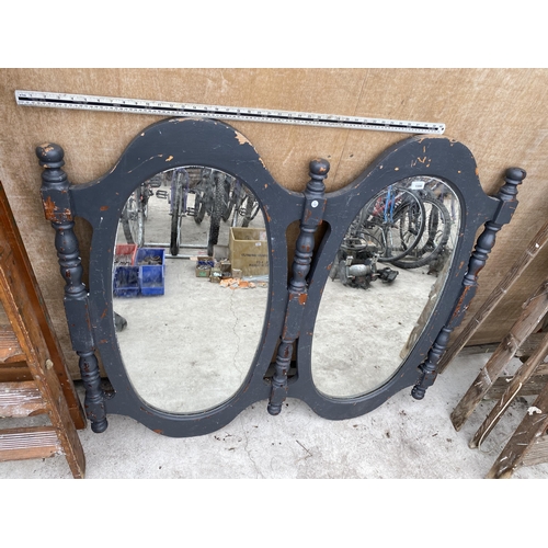 1590 - A VINTAGE WOODEN DOUBLE OVAL WALL MIRROR