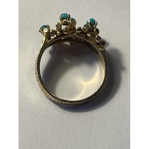 587 - A 9CT YELLOW GOLD AND TURQUOISE STONE RING WITH BARK DESIGN SIZE L, WEIGHT 6.01 GRAMS