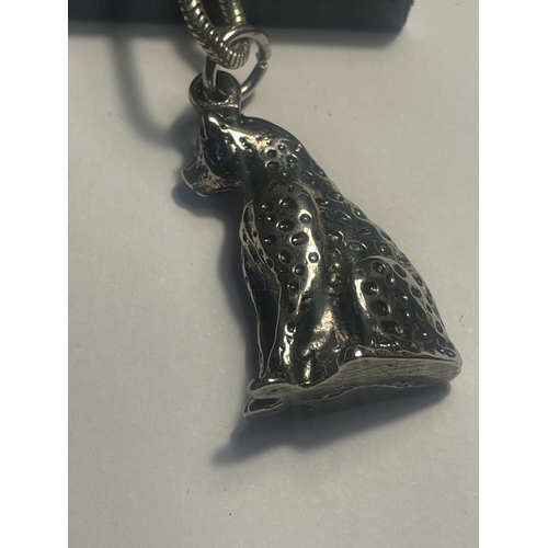 615 - A SILVER NECKLACE WITH LEOPARD PENDANT IN A PRESENTATION BOX