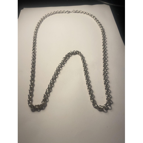 643 - A 30'' HEAVY SILVER BELCHER NECKLACE