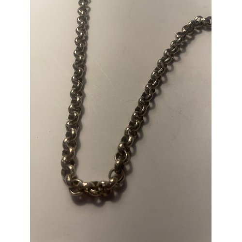 643 - A 30'' HEAVY SILVER BELCHER NECKLACE