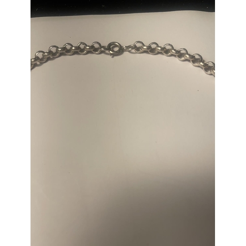 643 - A 30'' HEAVY SILVER BELCHER NECKLACE