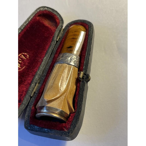 98 - A SILVER AND AMBER CHEROOT HOLDER IN ORIGNAL PRESENTATION CASE