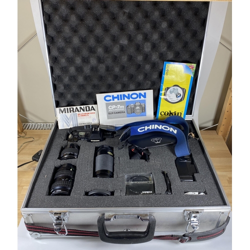 101 - A CHINON CP-7M MULTI PROGRAM CAMERA WITH VIVITAR 1:4.2-5.8 MACRO FOCUSING ZOOM 70-300MM LENS, KAX TE... 