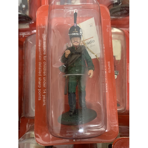 567 - A LARGE COLLECTION OF DEL PRADO MILITARY FIGURES IN BLISTER PACKS