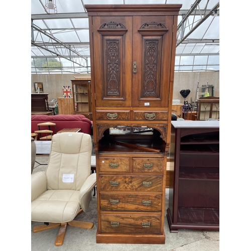 2786 - AN EARLY 20TH CENTURY WALNUT AND MAHOGANY CABINET WITH TWO UPPER DOORS AND DRAWERS AND TWO SHORT AND... 