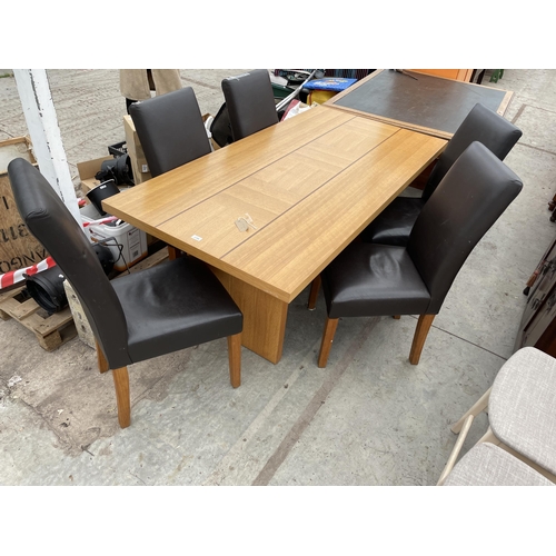 2789 - A MODERN OAK DINING TABLE AND FIVE DINING CHAIRS