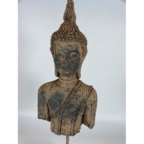 107 - A DECORATIVE STONE BUDDHA HEAD AND TORSO ON PLINTH BASE, HEIGHT 39CM