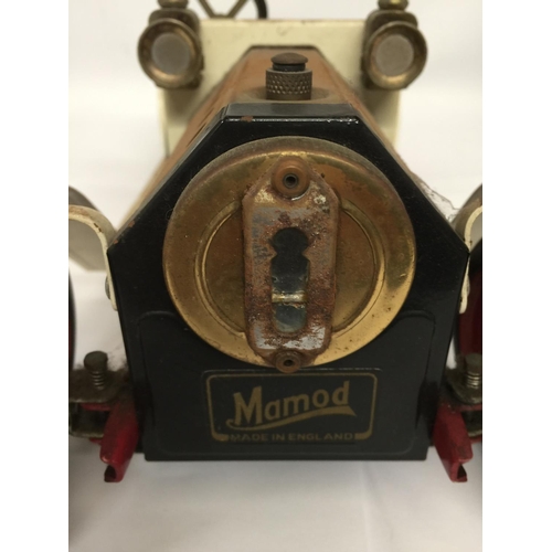 322 - A VINTAGE MAMOD MODEL STEAM CAR