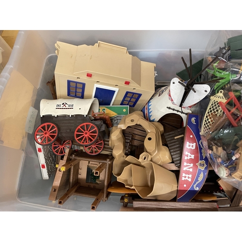 394 - A LARGE BOX OF PLAYMOBIL TO INCLUDE A WESTERN FORT AND ALL ACCESSORIES INCLUDING A WIGWAM, COYBOYS, ... 