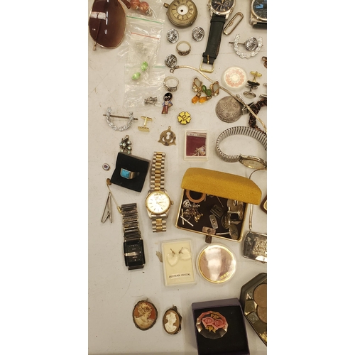 264 - A COLLECTION OF VINTAGE COSTUME JEWELLERY AND FURTHER WATCHES, PAIR OF SUNGLASSES, BOXED CUFFLINKS E... 