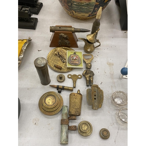 229 - A MIXED LOT TO INCLUDE MILITARY BULLETS, WEIGHTS, A BOTTLE OPENER, ETC