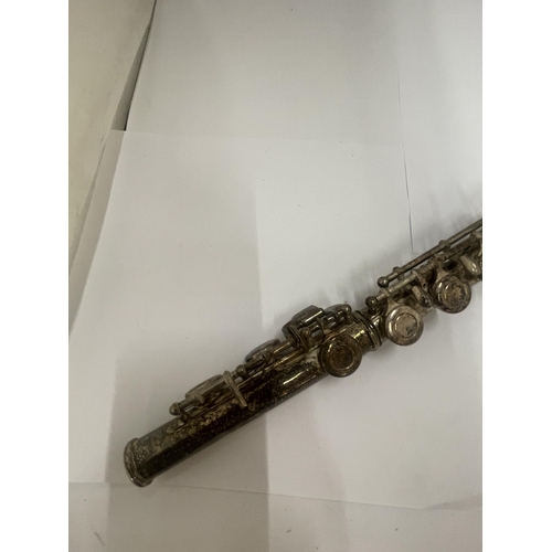 18 - A VINTAGE SILVER PLATED FLUTE