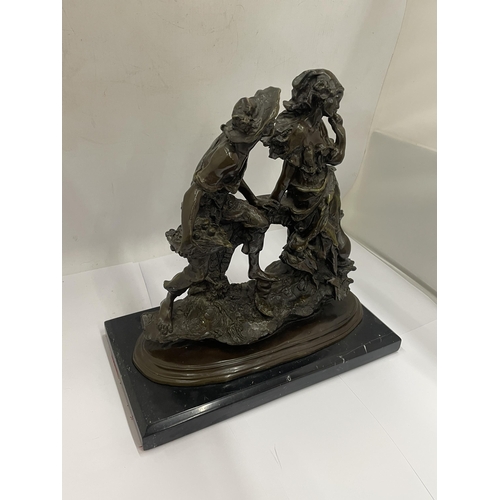 2 - A BRONZE FIGURE GROUP OF A MAN AND LADY ON MARBLE BASE, SIGNED, HEIGHT 34CM