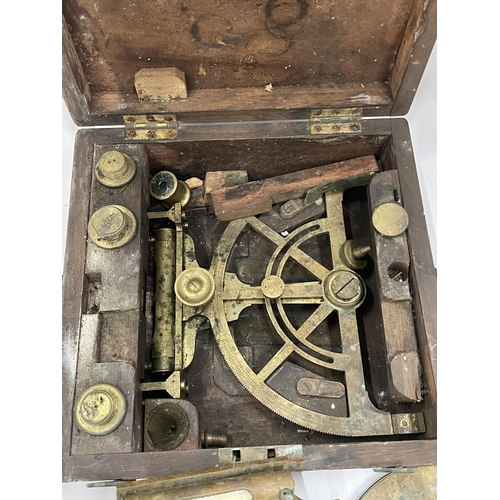 54 - A VINTAGE BOXED TROUGHTON & SIMMS, LONDON, TRANSPORT THEODOLITE COMPASS