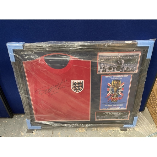 60 - A FRAMED 1966 ENGLAND WORLD CUP MONTAGE, SIGNED SHIRT SIGNED BY GEOFF HURST, WITH ALL STAR SIGNINGS ... 