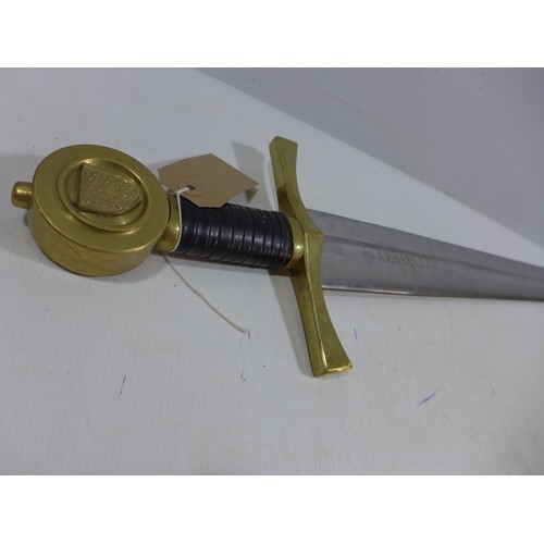 301 - A REPLICA RICHARD 'THE LIONHEART' SWORD, 75CM DOUBLE EDGED BLADE, LENGTH 93CM