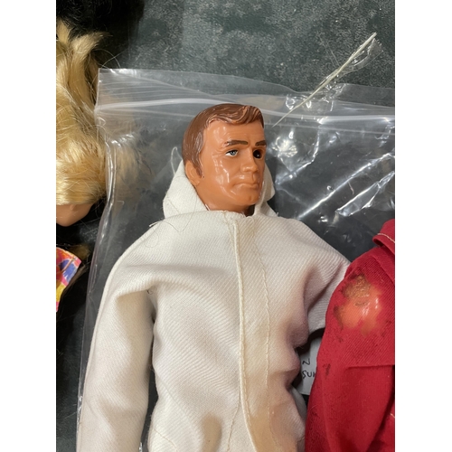 403 - TWO VINTAGE 1975 KENNER SIX MILLION DOLLAR MAN ACTION FIGURES