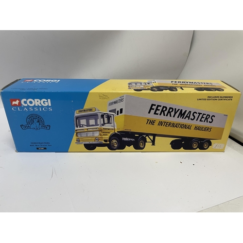 415 - TWO CORGI CLASSICS TO INCLUDE FERRYMASTERS AEC BOXED TRAILER SET NO. 21301 AND A SCAMMELL'S HIGHWAY ... 