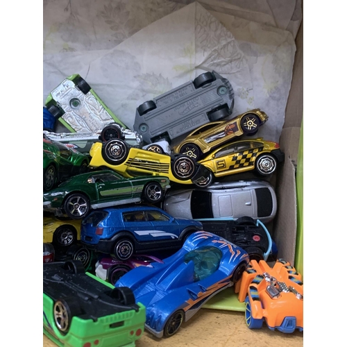 356 - A LARGE QUANTITY ON UNBOXED DIECAST VEHICLES