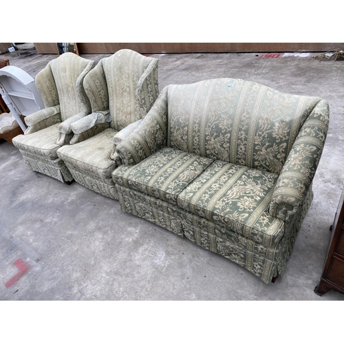 2791 - A PARKER KNOLL THREE PIECE SUITE COMPRISING TWO SEATER SETTEE, EASY CHAIR AND RECLINER