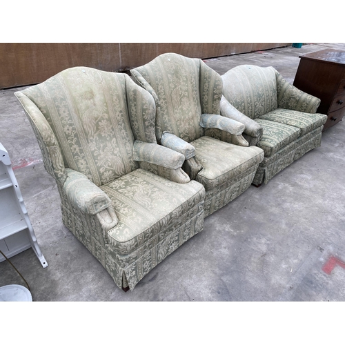 2791 - A PARKER KNOLL THREE PIECE SUITE COMPRISING TWO SEATER SETTEE, EASY CHAIR AND RECLINER