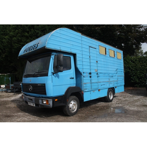 189 - MERCEDES HORSE BOX P721TGF FIRST REG 11/12/96 ISOLATOR KEY MOT 21/10/23 NO VAT WHILST ALL DESCRIPTIO... 