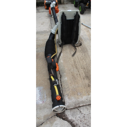 36 - STIHL SR 450 DEMISTER  NO VAT