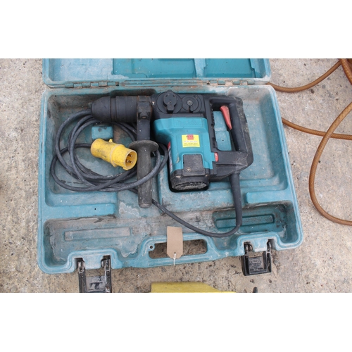 407 - 110V JUNCTION BOX, MAKITA BREAKER  NO VAT