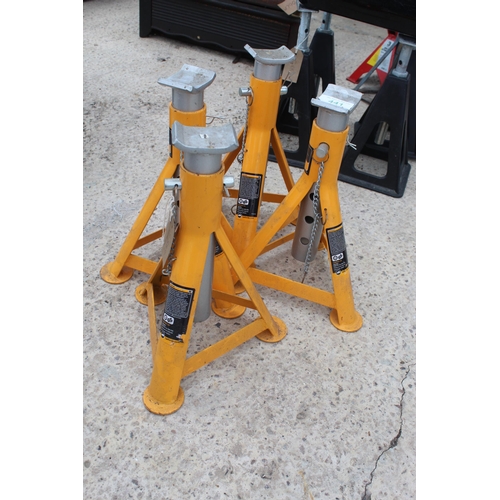 441 - 4 YELLOW AXLE STANDS  NO VAT