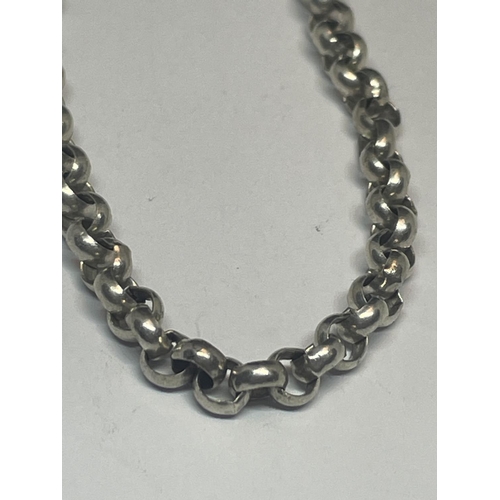 560 - A SILVER HALF ALBERT WATCH CHAIN