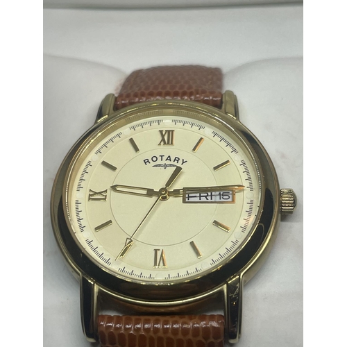 564 - A ROTARY WRIST WATCH IN A PRESENTATION BOX SEEN WORKING BUT NO WARRANTY