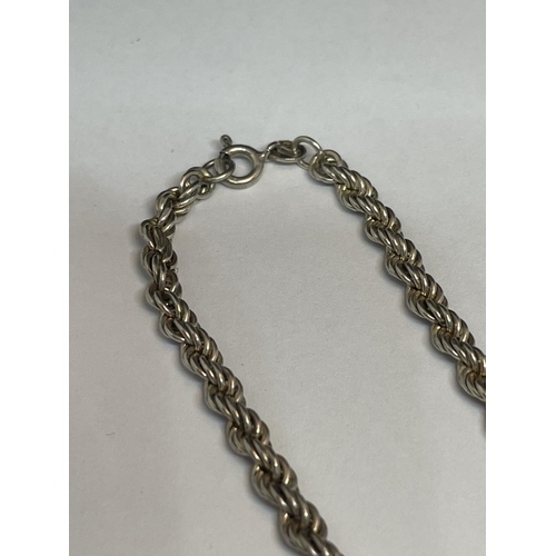 596 - A SILVER ROPE CHAIN LENGTH 18