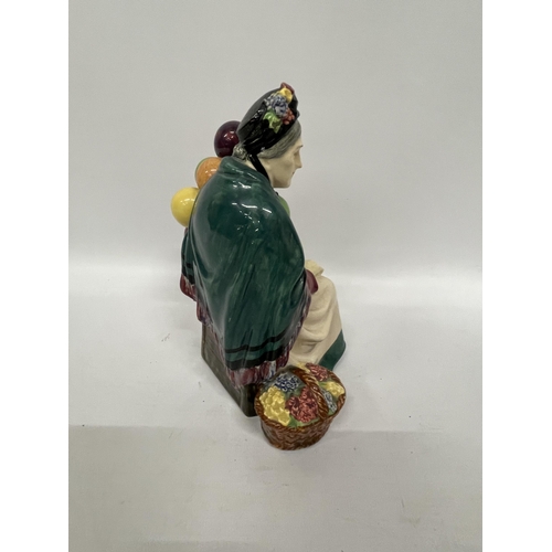 717 - A ROYAL DOULTON 'THE OLD BALLOON SELLER' HN1315 FIGURE