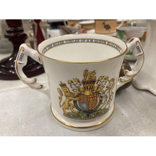 190 - A LARGE COLLECTION OF COMMEMORATIVE CHINA MUGS, AYNSLEY ETC