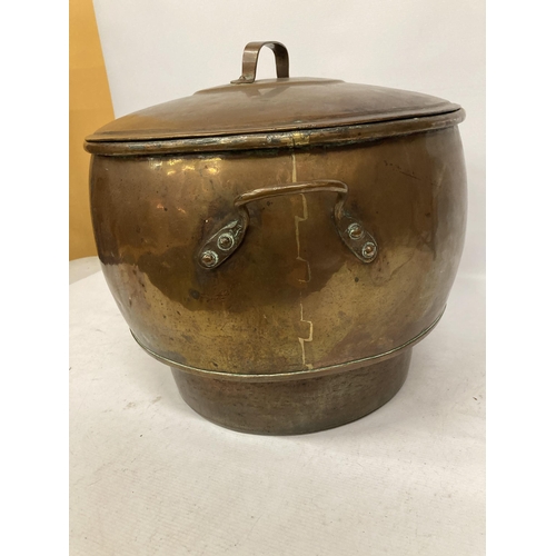 19 - A LARGE VINTAGE TWIN HANDLED COPPER LIDDED TUREEN / BOWL