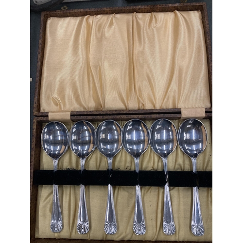 269 - TWO VINTAGE CASED SILVER PLATED ITEMS - SOUP SPOONS AND FORKS