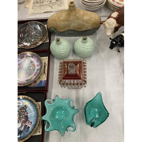 298 - A MIXED LOT TO INCLUDE CELADON GLAZE VASES, GLASSWARE TURQUOISE GLASS ETC