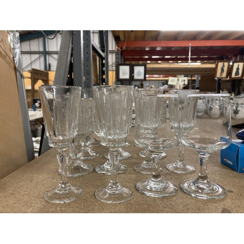 1016 - A COLLECTION OF VINTAGE DRINKING GLASSES