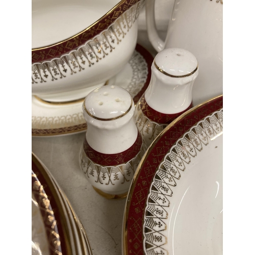 1020 - A ROYAL GRAFTON MAJESTIC PART DINNER SERVICE