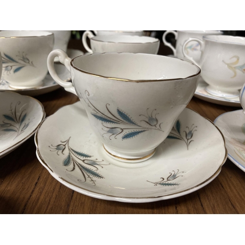 1028 - A WINSTON BONE CHINA PART TEA SET ETC