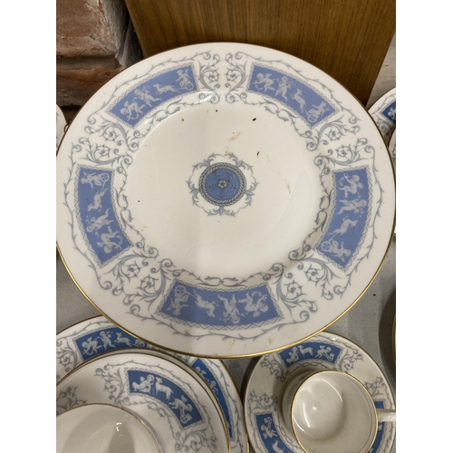 921 - A COALPORT REVELRY PART DINNER SERVICE AND CROWN STAFFORDSHIRE PLATES