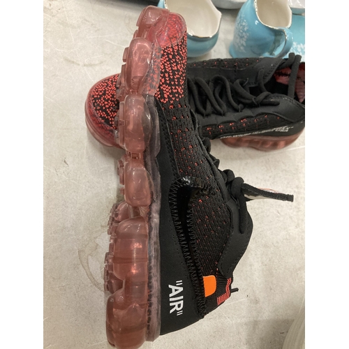 953 - A PAIR OF OFF WHITE FOR NIKE VAPORMAX TRAINERS, UK SIZE 6