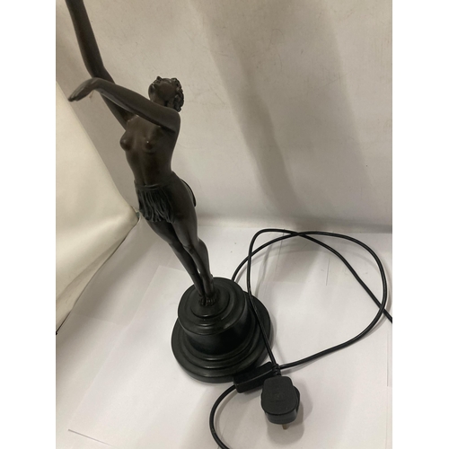 131 - AN ART DECO BRONZE ART LAMP WITH SHADE - 