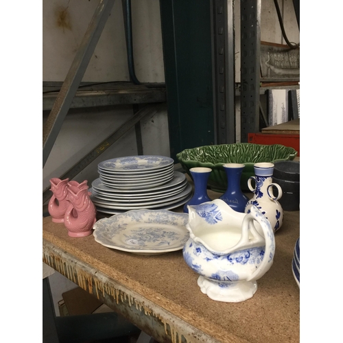 1064 - A LARGE QUANTITY OF CERAMICS TO INCLUDE PLATES, JUGS, VASES, ETC