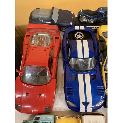 816 - FIFTEEN MODEL VEHICLES TO INCLUDE A 1/18 SCALE FERRARI