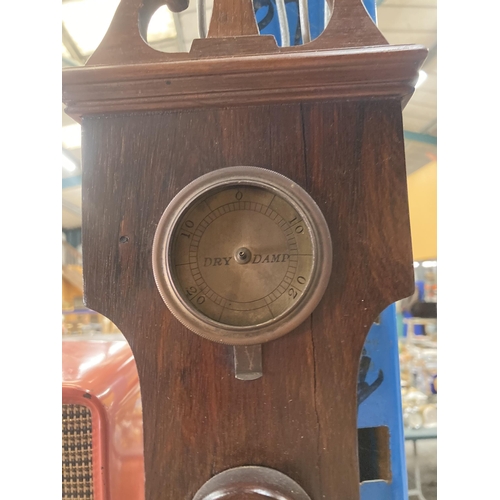 873 - A LARGE VINTAGE MAHOGANY CASED BAROMETER WITH TEMPERATURE GAUGE, LENGTH 108CM