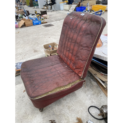 2046 - A VINTAGE LEATHER VEHICLE SEAT