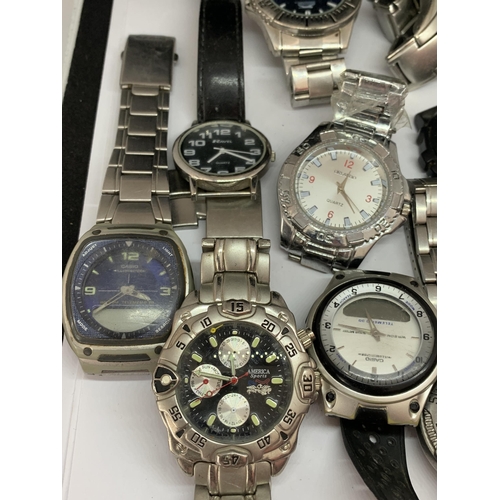 539 - A LARGE QUANTITY OF WRIST WATCHES