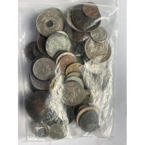 370A - A SELECTION OF NINE CHINESE BANKNOTES AND A COLLECTION OF LOOSE COINS